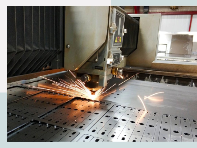 Лазерная резка металла в Кузнецке от 625 руб.
