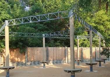 Терраса из металлоконструкций под ключ, проектирование, изготовление и монтаж от СтальСтрой-Кнц